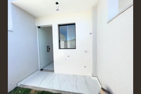 Casa à venda com 75m², 2 quartos e 1 vaga Casa à venda com 75m², 2 quartos e 1 vagaÁrea de Serviço