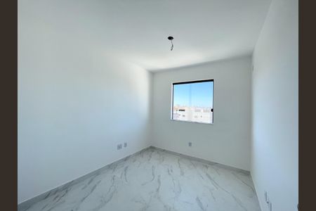 Casa à venda com 75m², 2 quartos e 1 vaga Casa à venda com 75m², 2 quartos e 1 vagaQuarto 1