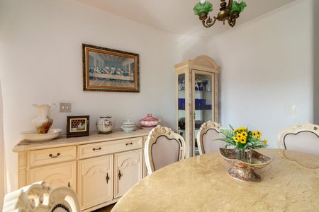 Casa à venda com 462m², 4 quartos e 6 vagas Casa à venda com 462m², 4 quartos e 6 vagasSala de Jantar 2