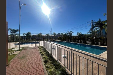 Apartamento à venda com 44m², 2 quartos e 1 vaga Apartamento à venda com 44m², 2 quartos e 1 vagaÁrea comum - Piscina