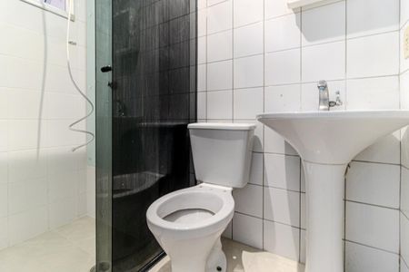Apartamento para alugar com 47m², 2 quartos e sem vaga Apartamento para alugar com 47m², 2 quartos e sem vagaBanheiro