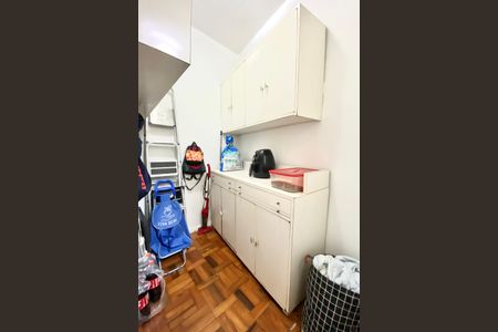 Apartamento à venda com 82m², 2 quartos e sem vaga Apartamento à venda com 82m², 2 quartos e sem vagaQuarto de Serviço