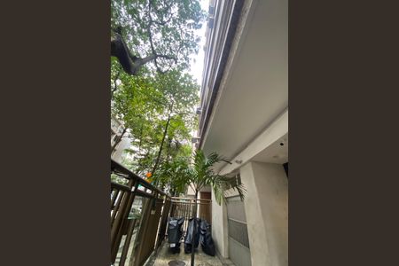 Apartamento à venda com 82m², 2 quartos e sem vaga Apartamento à venda com 82m², 2 quartos e sem vagaFachada