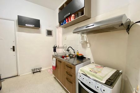Apartamento à venda com 82m², 2 quartos e sem vaga Apartamento à venda com 82m², 2 quartos e sem vagaCozinha