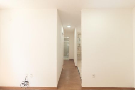 Sala de apartamento para alugar com 2 quartos, 45m² em Guaratiba, Rio de Janeiro