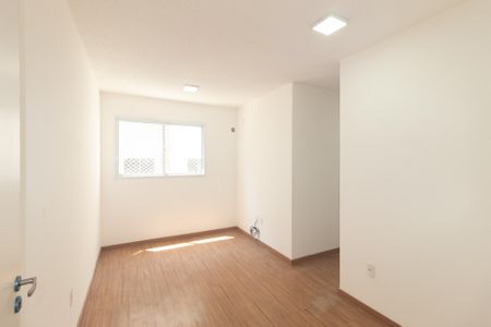 Sala de apartamento para alugar com 2 quartos, 45m² em Guaratiba, Rio de Janeiro