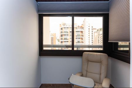 Apartamento à venda com 313m², 4 quartos e 4 vagas Apartamento à venda com 313m², 4 quartos e 4 vagasSuíte 1