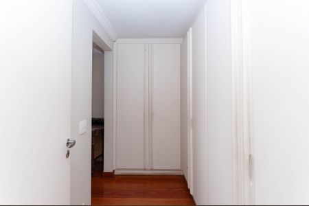 Apartamento à venda com 313m², 4 quartos e 4 vagas Apartamento à venda com 313m², 4 quartos e 4 vagasQuarto 5 Suíte Cobertura