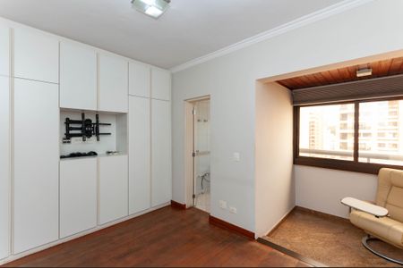 Apartamento à venda com 313m², 4 quartos e 4 vagas Apartamento à venda com 313m², 4 quartos e 4 vagasSuíte 1
