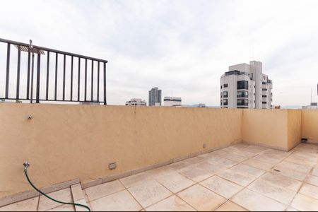 Apartamento à venda com 313m², 4 quartos e 4 vagas Apartamento à venda com 313m², 4 quartos e 4 vagasTerraço Piscina