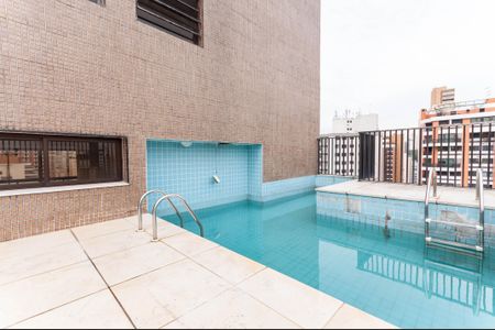 Apartamento à venda com 313m², 4 quartos e 4 vagas Apartamento à venda com 313m², 4 quartos e 4 vagasTerraço Piscina