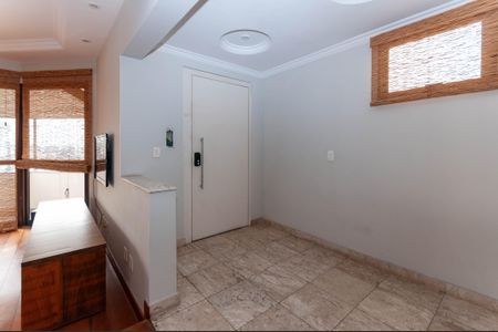 Apartamento à venda com 313m², 4 quartos e 4 vagas Apartamento à venda com 313m², 4 quartos e 4 vagasHall Social