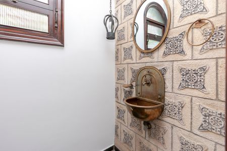 Casa à venda com 393m², 4 quartos e 2 vagas Casa à venda com 393m², 4 quartos e 2 vagasLavabo