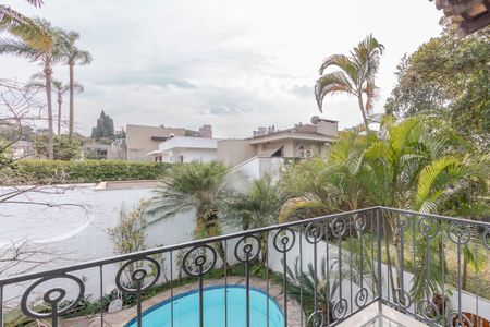 Casa à venda com 393m², 4 quartos e 2 vagas Casa à venda com 393m², 4 quartos e 2 vagasVaranda da Suíte 1