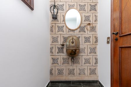 Casa à venda com 393m², 4 quartos e 2 vagas Casa à venda com 393m², 4 quartos e 2 vagasLavabo