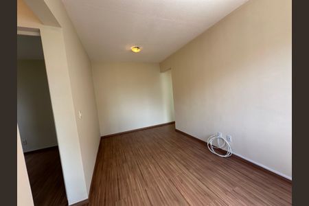 Sala de apartamento à venda com 2 quartos, 49m² em Núcleo Residencial Célia Mota, Barueri