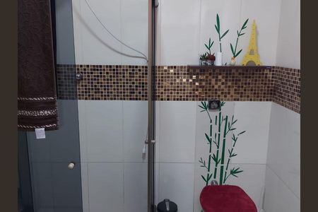 Casa à venda com 240m², 3 quartos e 1 vaga Casa à venda com 240m², 3 quartos e 1 vagaBanheiro Social 3