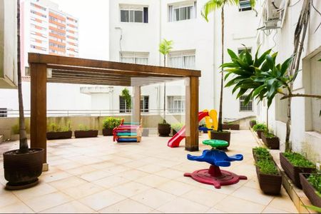 Studio à venda com 29m², 1 quarto e sem vaga Studio à venda com 29m², 1 quarto e sem vagaÁrea comum - Playground