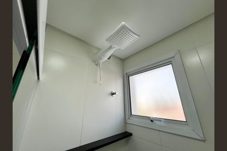 Apartamento à venda com 42m², 2 quartos e sem vaga Apartamento à venda com 42m², 2 quartos e sem vagaBanheiro Social