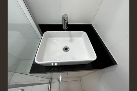 Apartamento à venda com 42m², 2 quartos e sem vaga Apartamento à venda com 42m², 2 quartos e sem vagaBanheiro Social