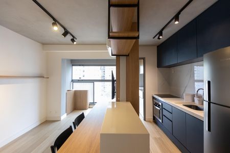Sala de apartamento para alugar com 1 quarto, 40m² em Cambuí, Campinas