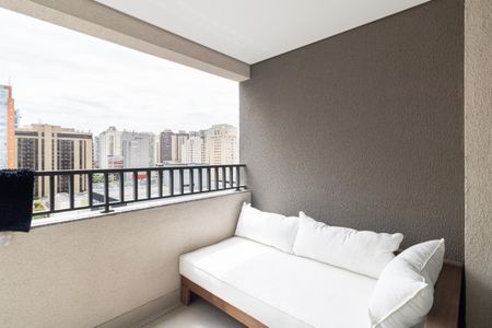 Varanda de apartamento para alugar com 1 quarto, 40m² em Indianópolis, São Paulo