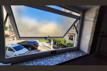 Apartamento para alugar com 55m², 2 quartos e 1 vagaVista Banheiro Social