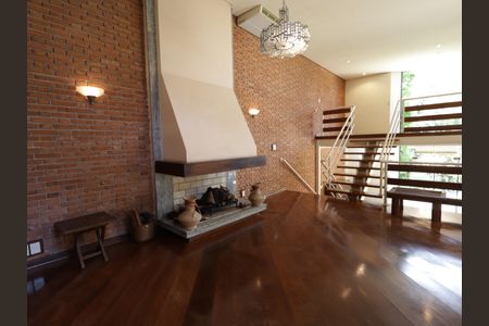 Casa à venda com 1000m², 4 quartos e 8 vagasSala