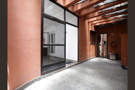 Casa à venda com 1000m², 4 quartos e 8 vagasGaragem