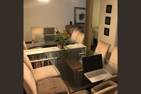 Apartamento para alugar com 68m², 2 quartos e 2 vagasSala