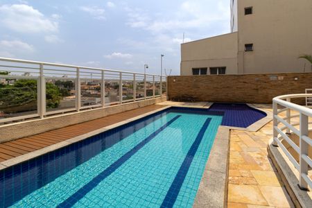 Apartamento à venda com 84m², 2 quartos e 2 vagas Apartamento à venda com 84m², 2 quartos e 2 vagasÁrea comum - Piscina