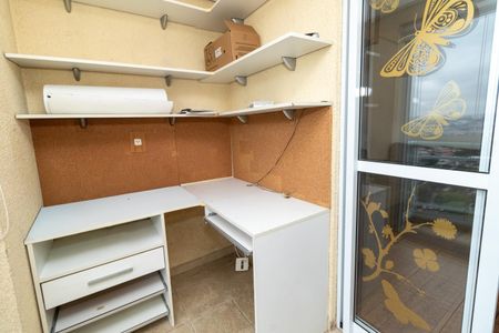 Apartamento à venda com 84m², 2 quartos e 2 vagas Apartamento à venda com 84m², 2 quartos e 2 vagasEscritório