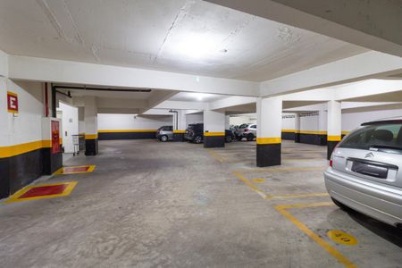 Apartamento à venda com 84m², 2 quartos e 2 vagas Apartamento à venda com 84m², 2 quartos e 2 vagasGaragem