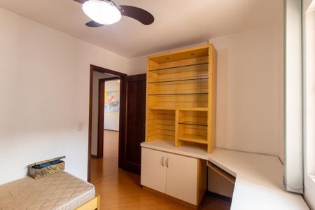 Quarto 1 de apartamento para alugar com 2 quartos, 80m² em Água Verde, Curitiba