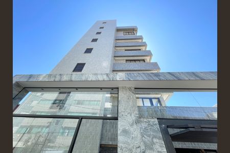 Apartamento à venda com 101m², 4 quartos e 3 vagasFachada