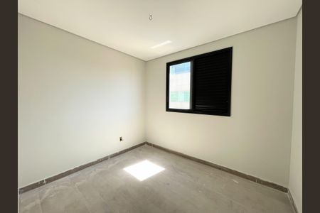 Apartamento à venda com 101m², 4 quartos e 3 vagasQuarto 2