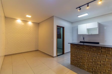 Sala/Cozinha de casa de condomínio para alugar com 2 quartos, 46m² em Vila Ema, São Paulo