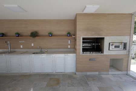 Apartamento à venda com 94m², 3 quartos e 2 vagas Apartamento à venda com 94m², 3 quartos e 2 vagasÁrea comum - Churrasqueira