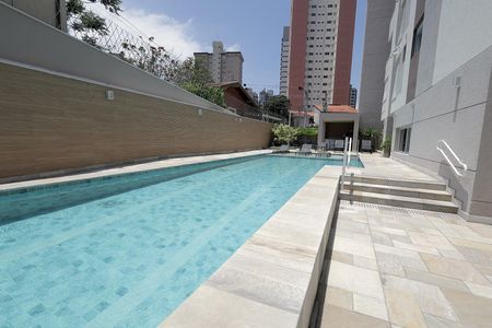 Apartamento à venda com 94m², 3 quartos e 2 vagas Apartamento à venda com 94m², 3 quartos e 2 vagasÁrea comum - Piscina