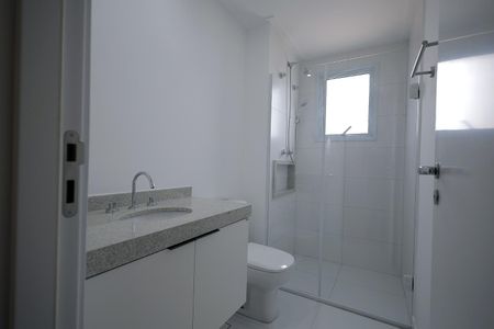 Apartamento à venda com 94m², 3 quartos e 2 vagas Apartamento à venda com 94m², 3 quartos e 2 vagasBanheiro Suíte 2