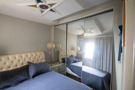 Suíte  de apartamento à venda com 2 quartos, 76m² em Parque Novo Mundo, São Paulo