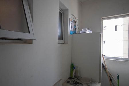 Apartamento para alugar com 66m², 3 quartos e 1 vagaÁrea de Serviço