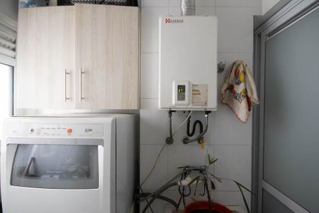Apartamento para alugar com 66m², 3 quartos e 1 vagaÁrea de Serviço