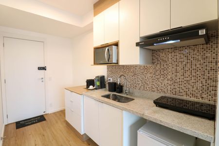 Studio de kitnet/studio para alugar com 1 quarto, 30m² em Indianópolis, São Paulo