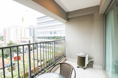 Varanda Studio de kitnet/studio para alugar com 1 quarto, 30m² em Indianópolis, São Paulo