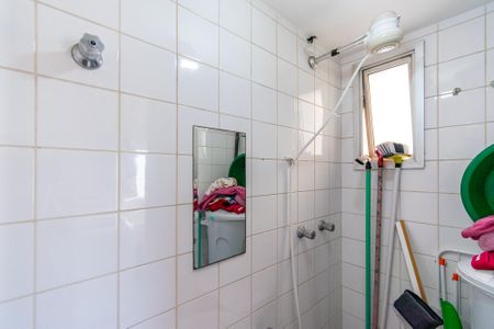 Apartamento à venda com 70m², 2 quartos e 1 vagaBanheiro de Serviço