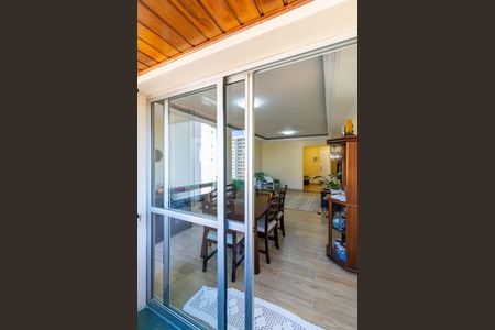 Apartamento à venda com 70m², 2 quartos e 1 vagaVaranda