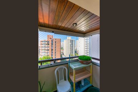 Apartamento à venda com 70m², 2 quartos e 1 vagaVaranda