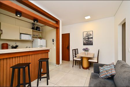 Sala Ambientes de apartamento para alugar com 1 quarto, 44m² em Savassi, Belo Horizonte