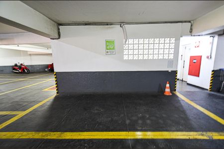 Apartamento à venda com 44m², 1 quarto e 1 vaga Apartamento à venda com 44m², 1 quarto e 1 vagaGaragem